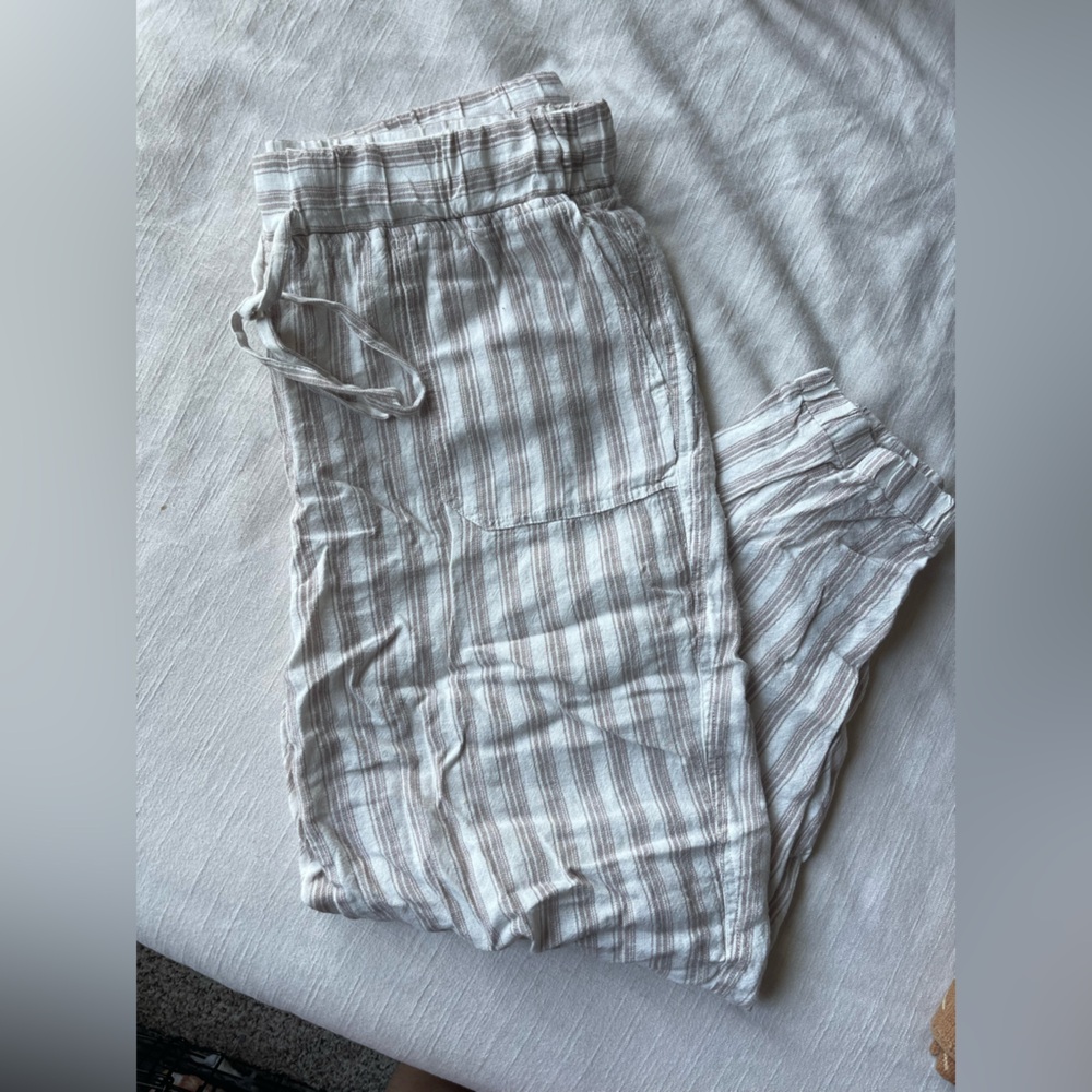 Per Se Beige and White Striped Joggers